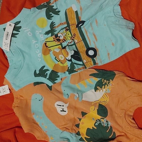 2 Rompers - Picture 1 of 4